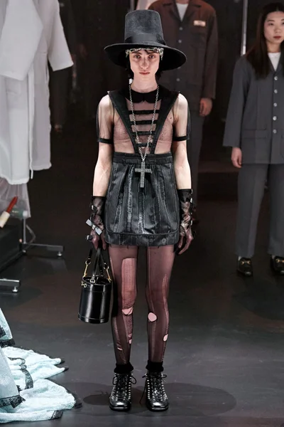Look 34